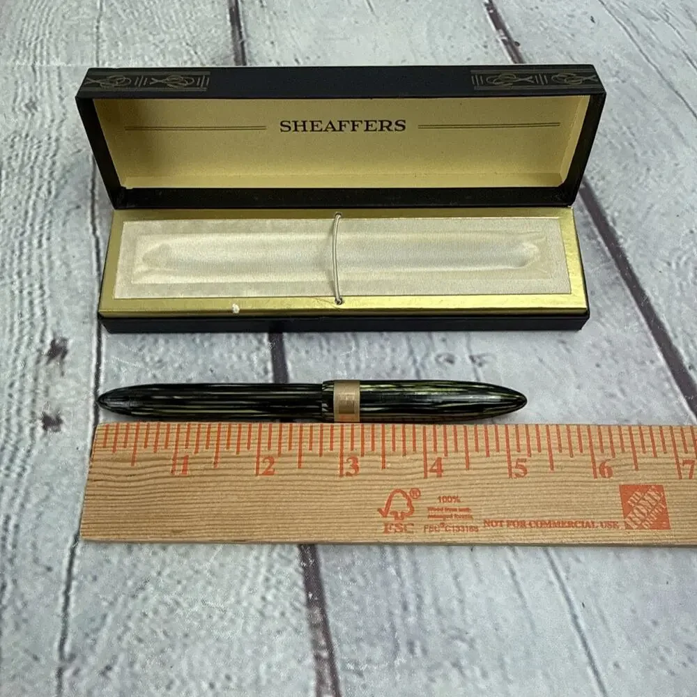 Vintage Sheaffer Fountain Pen Striated Green Nib #5 Feather Touch With Box